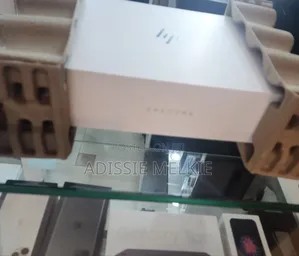 Photo - New Laptop HP Spectre X360 16GB Intel Core I7 SSD 1T