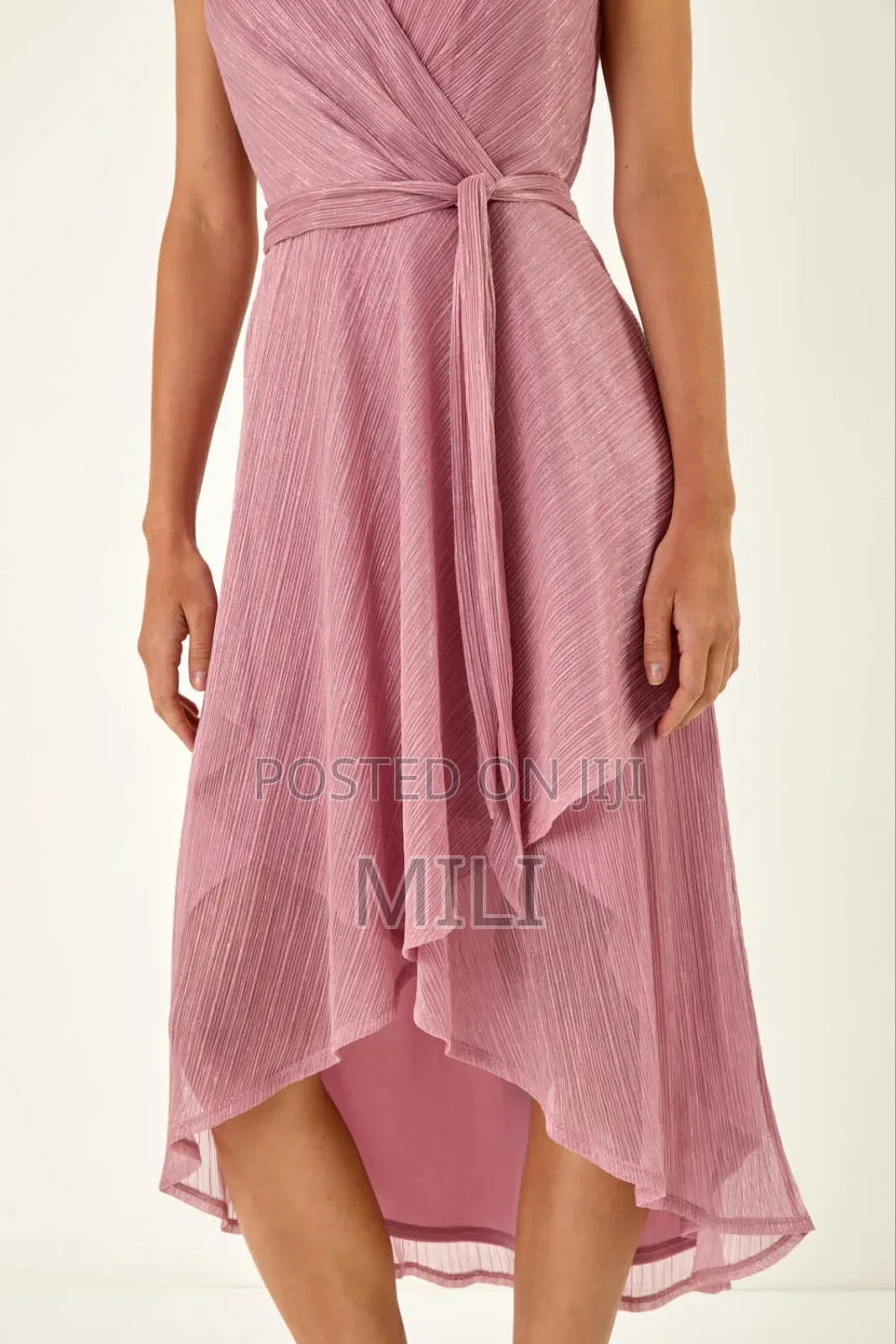 ለእራት ለሰርግ እና ለተለያዩ ዝግጅቶች ሚሆን ቀሚስ 