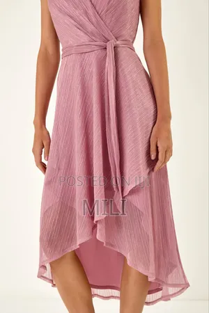 ለእራት ለሰርግ እና ለተለያዩ ዝግጅቶች ሚሆን ቀሚስ 