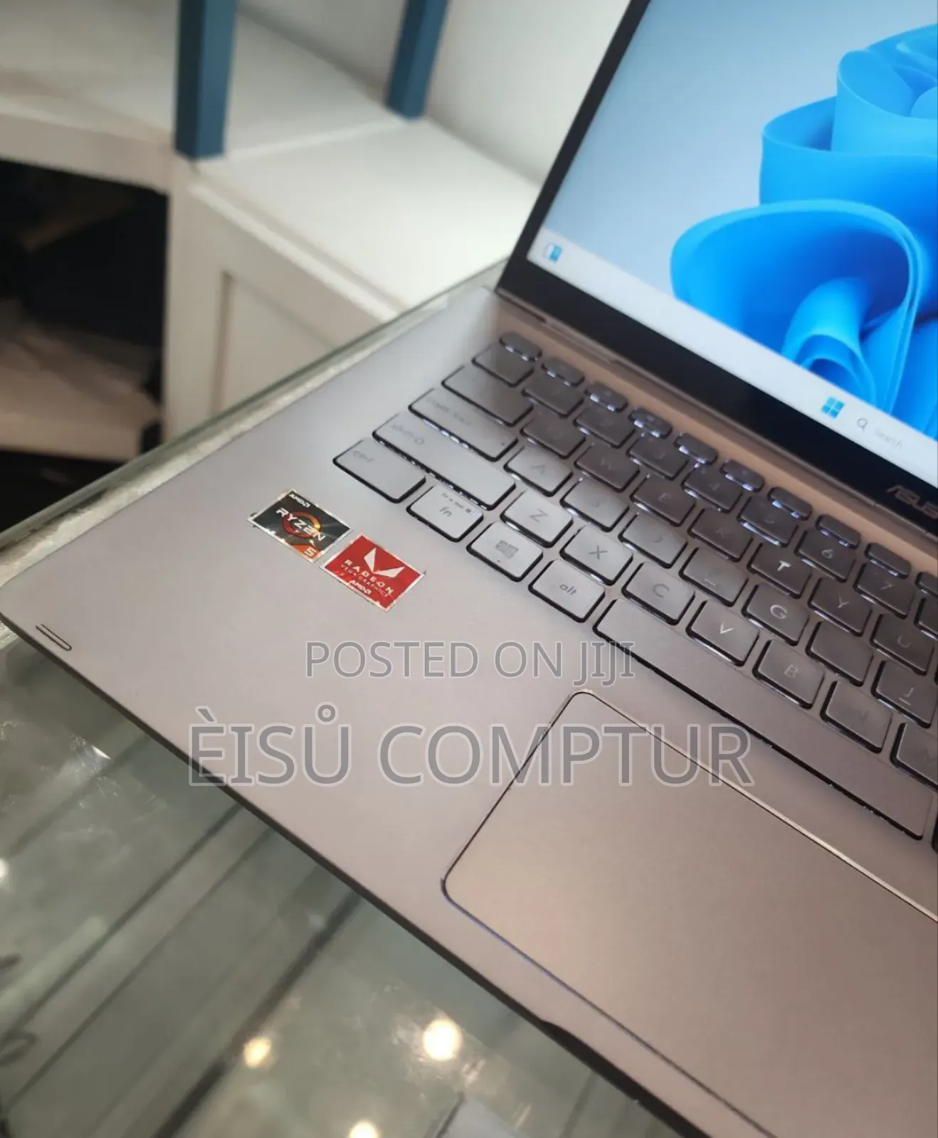 New Laptop Asus Zenbook Duo 14 8GB Intel Core i5 SSD 256GB