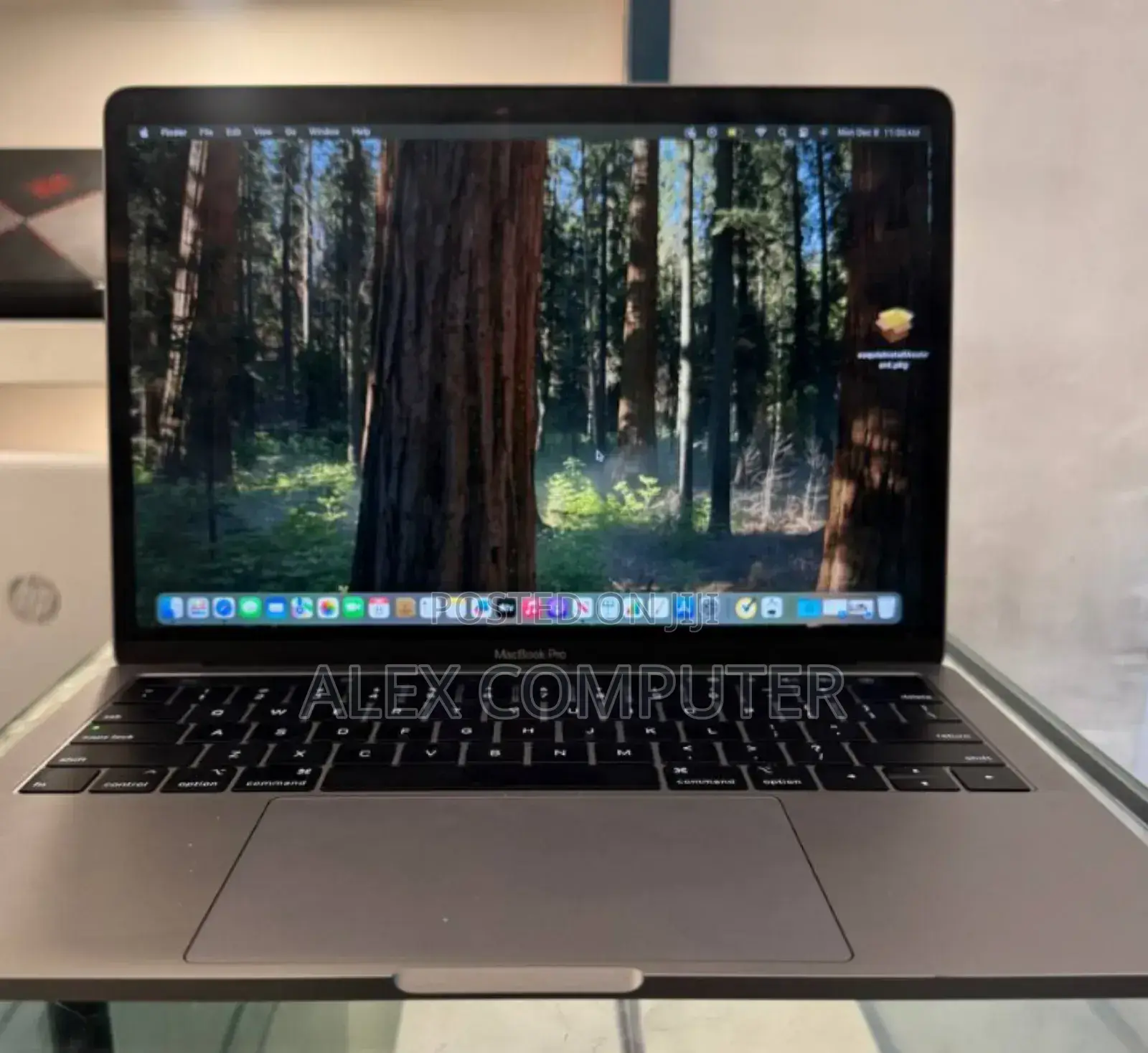 New Laptop Apple MacBook Pro 2019 8GB Intel Core I5 SSD 512GB