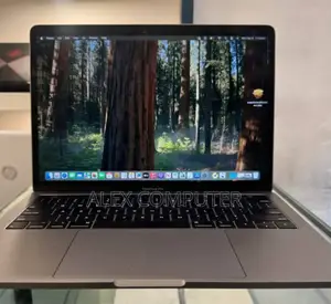 New Laptop Apple MacBook Pro 2019 8GB Intel Core I5 SSD 512GB