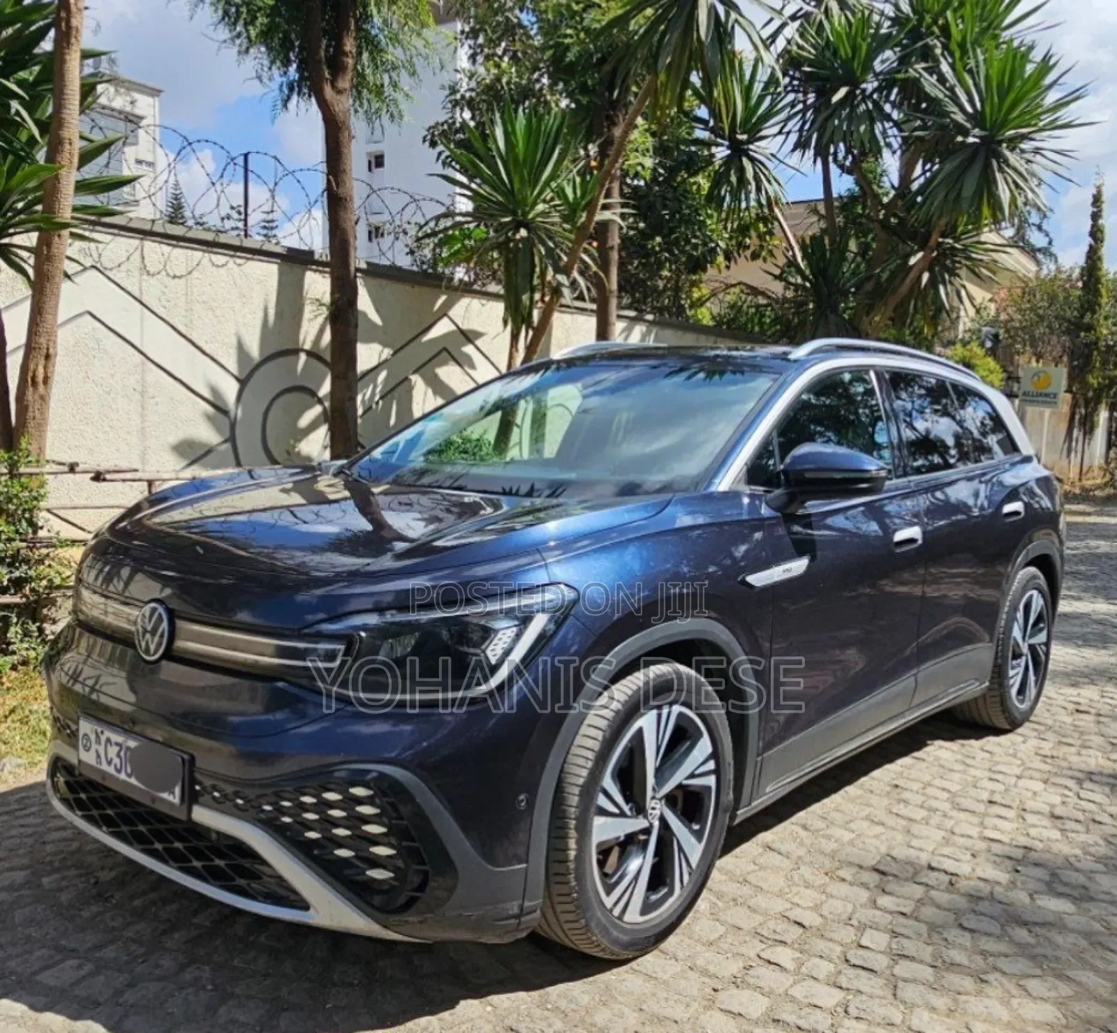 Volkswagen ID.6 2022 Blue