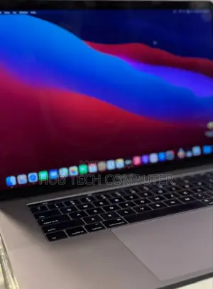 Photo - New Laptop Apple MacBook Pro 2016 16GB Intel Core I7 SSD 256GB