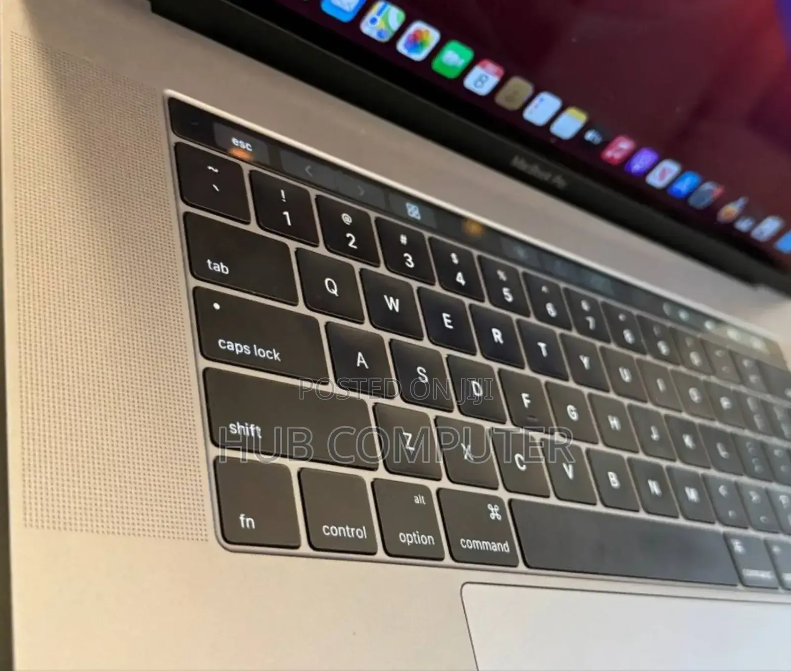 New Laptop Apple MacBook Pro 2016 16GB Intel Core I7 SSD 256GB