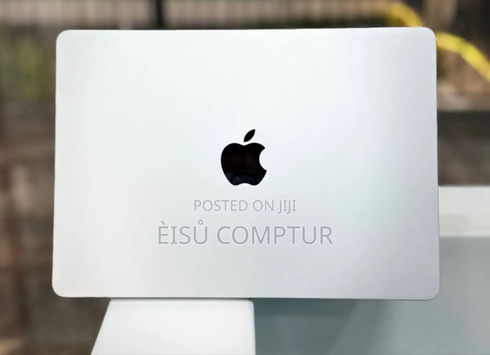 New Laptop Apple MacBook Air 2022 M2 8GB Intel Core Ultra 7 SSD 256GB