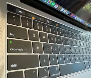 New Laptop Apple MacBook Pro 2019 8GB Intel Core I5 SSD 512GB