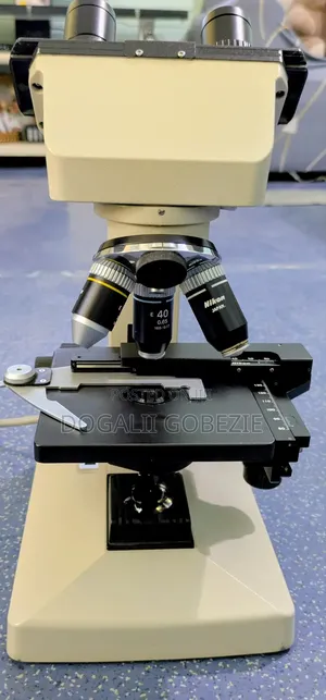 Nikon Se Microscope (Japan )