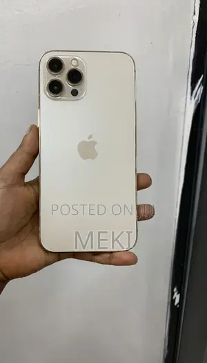 Photo - Apple iPhone 12 Pro Max 256 GB Gold