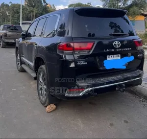Toyota Land Cruiser 2013 Matt Black