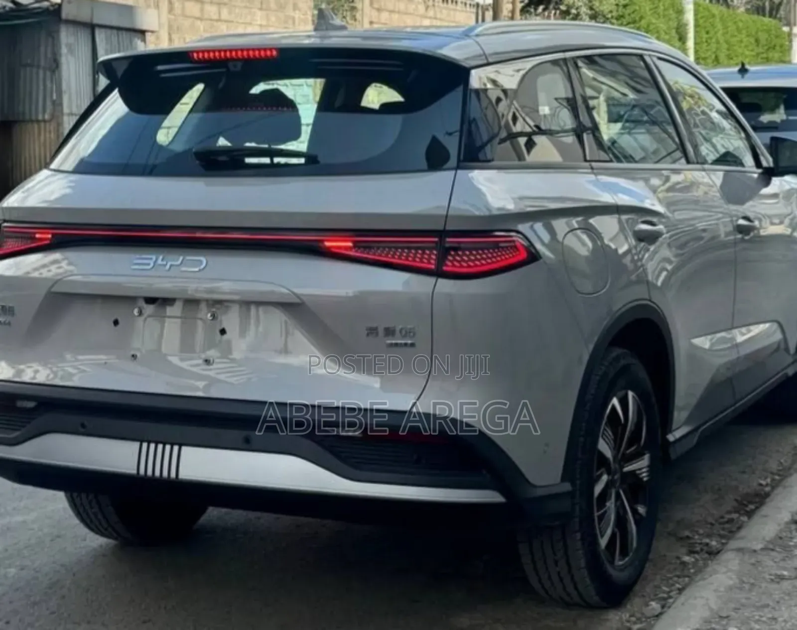 BYD Seal DM-i 2025 Silver