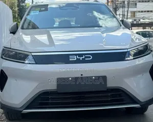 BYD Seal DM-i 2025 Silver