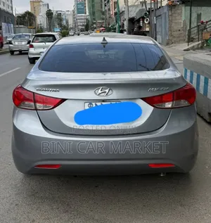 Hyundai Avante 2013 Silver