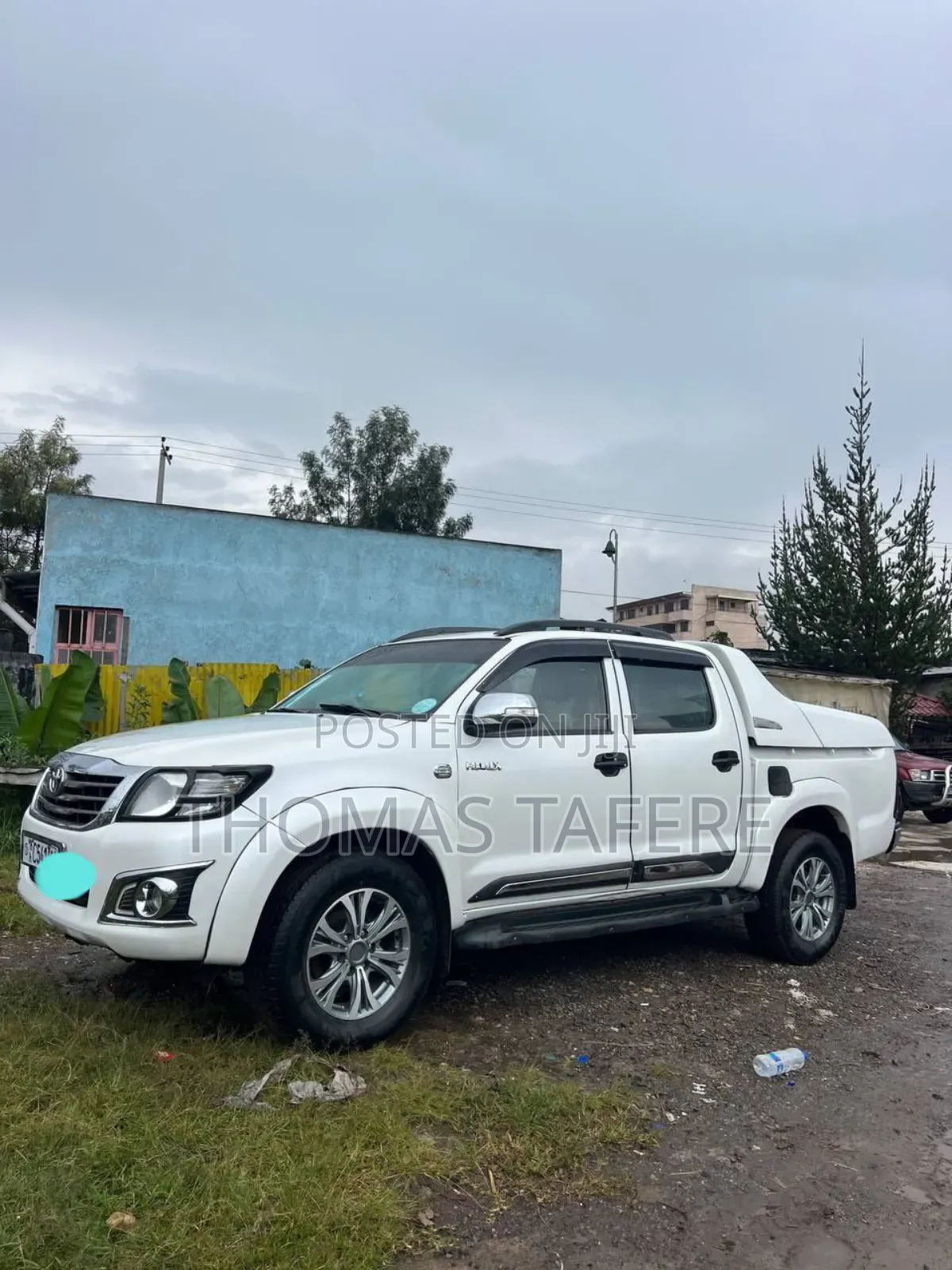 Toyota Hilux 2012 White