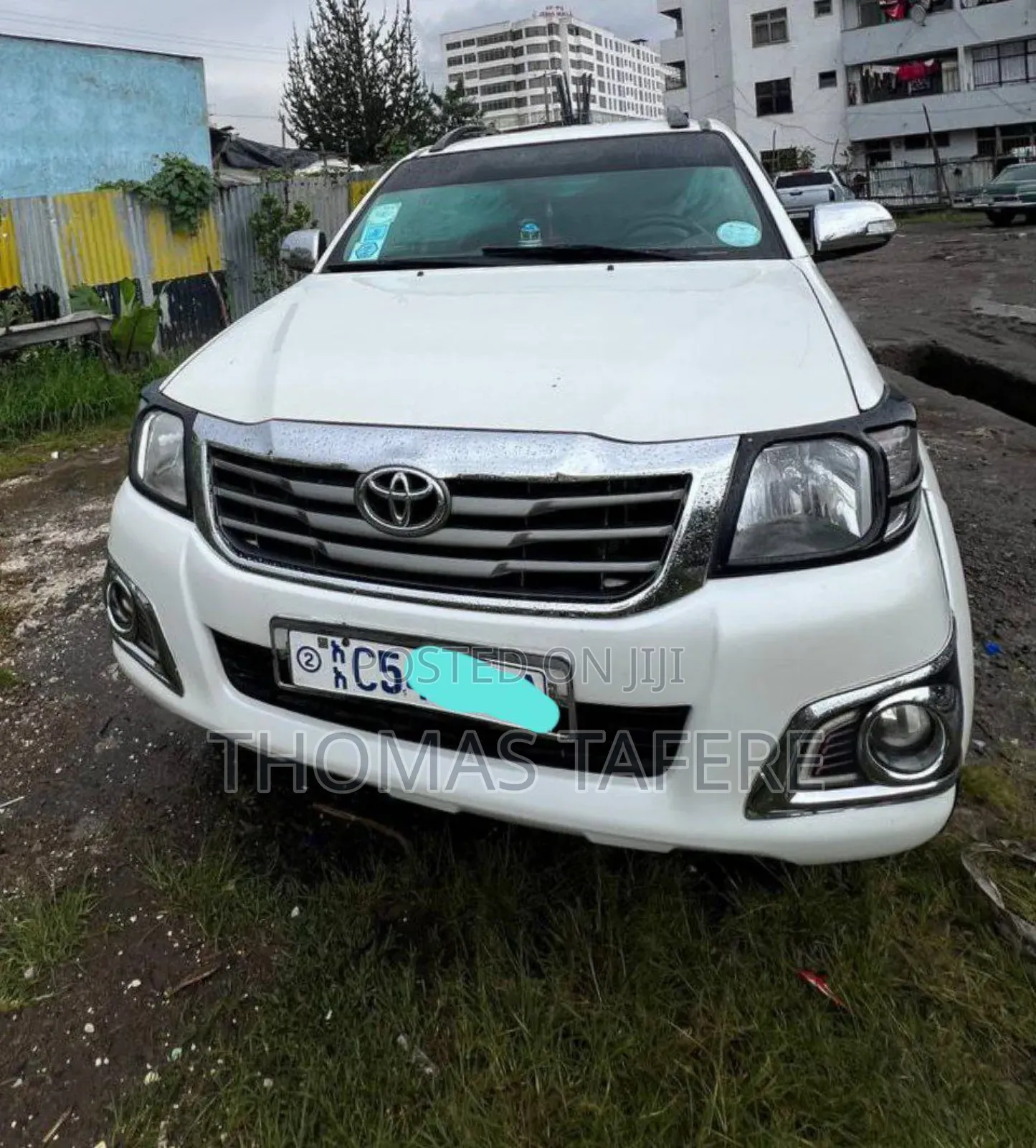 Toyota Hilux 2012 White