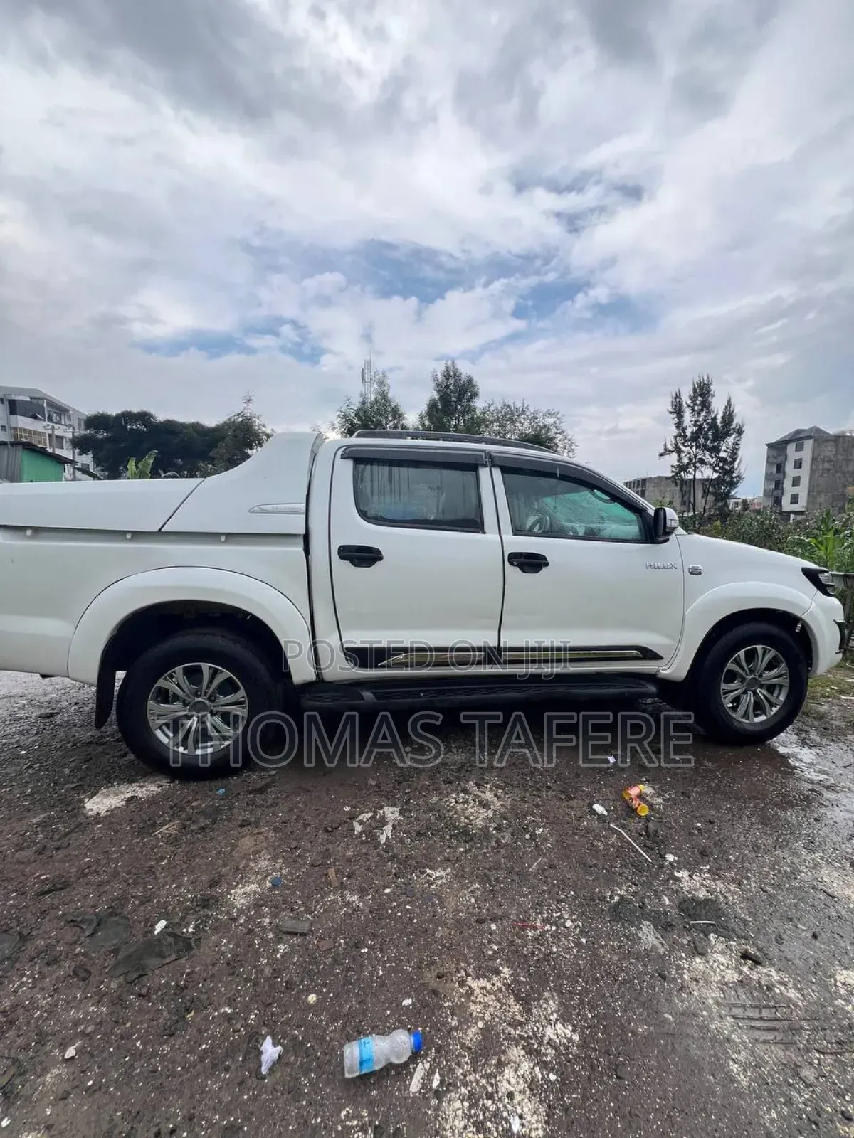 Toyota Hilux 2012 White