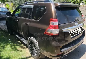 Toyota Land Cruiser 2017 Brown