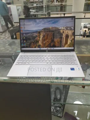 New Laptop HP Pavilion 15 16GB Intel Core I7 SSD 512GB