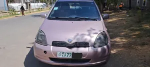 Photo - Toyota Vitz 2001 Pink