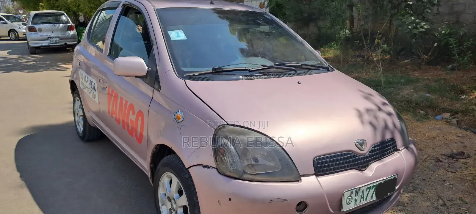 Toyota Vitz 2001 Pink