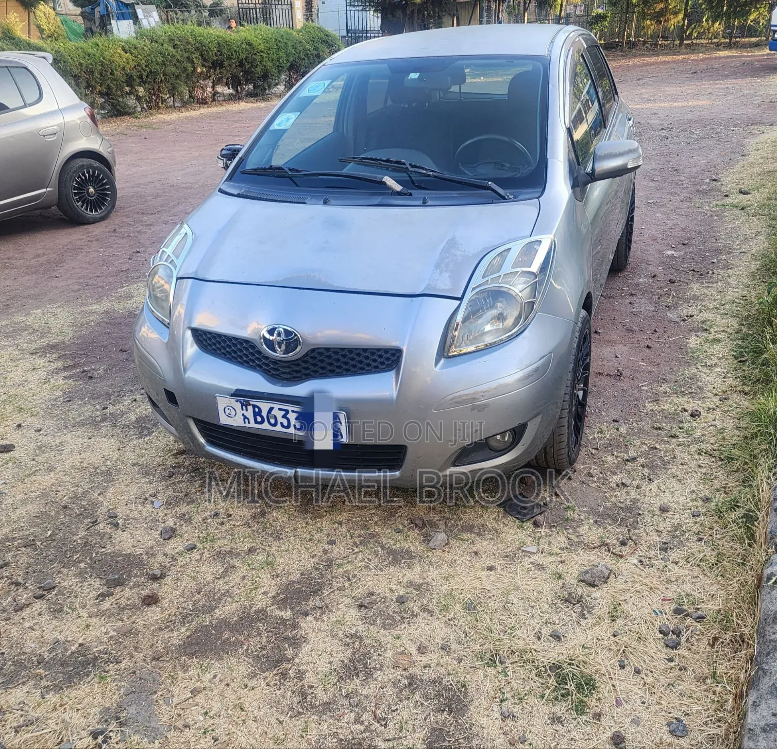 Toyota Yaris 2010 Gray