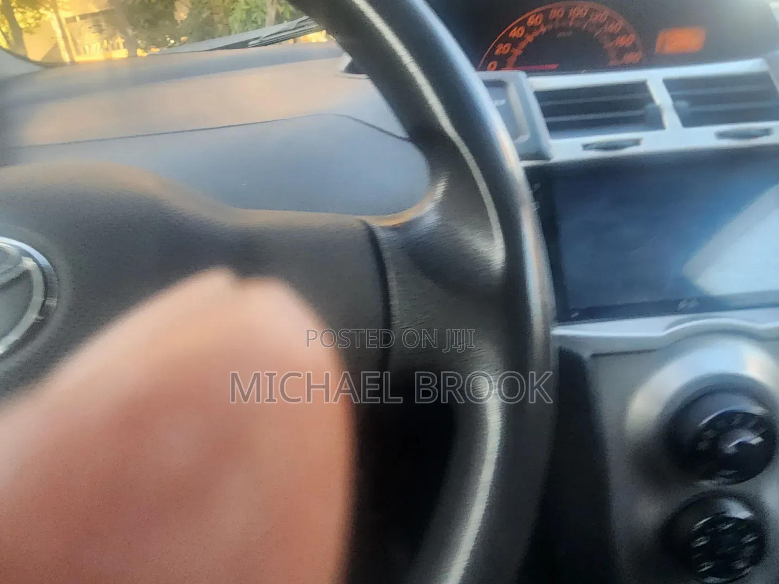 Toyota Yaris 2010 Gray