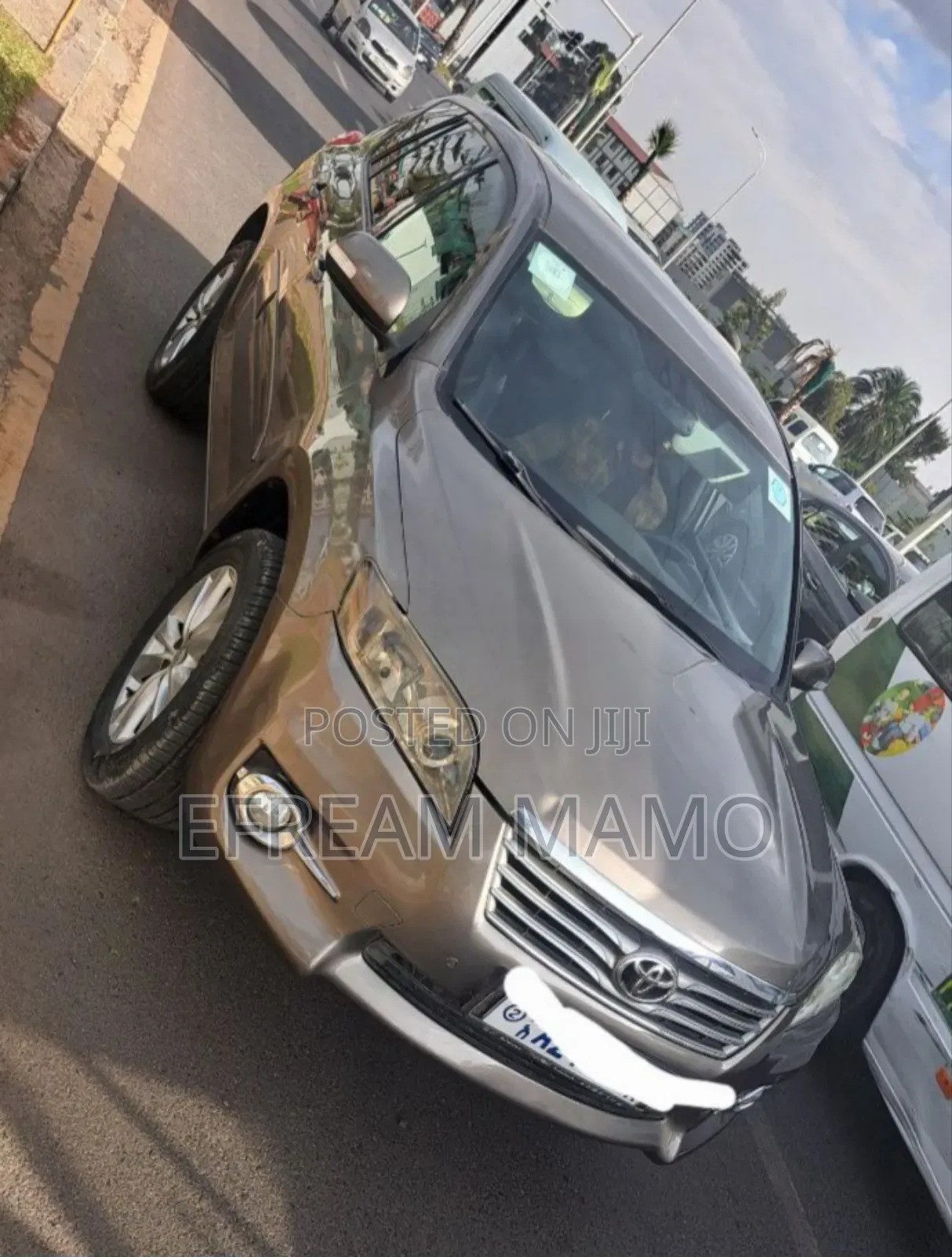 Toyota RAV4 2011 Gold