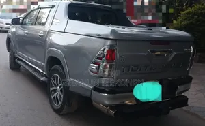 Toyota Hilux 2017 Silver
