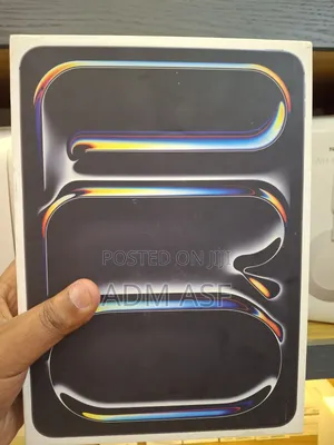 Photo - New Apple iPad Pro 11 (2025) 256 GB Black