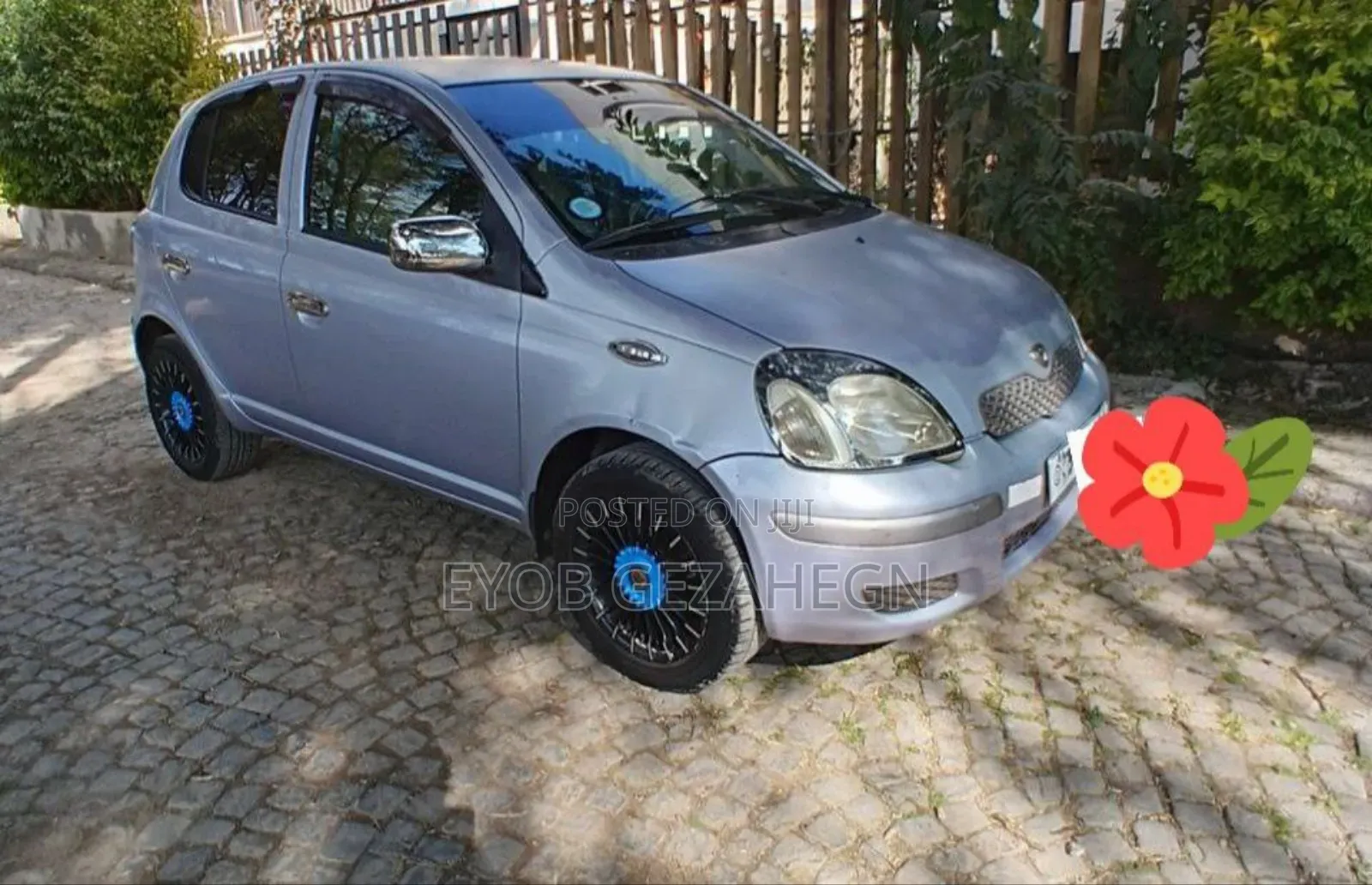 Toyota Vitz 2004 Silver