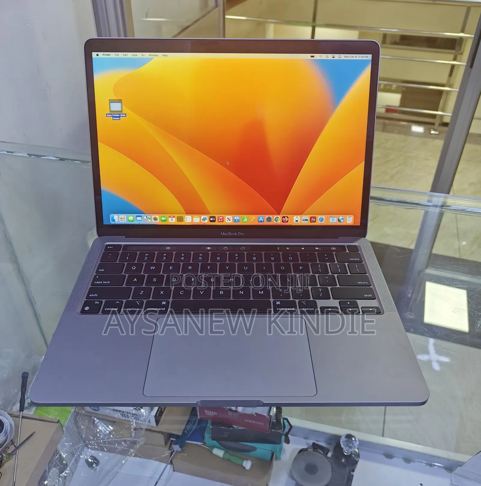 New Laptop Apple MacBook Pro Max 2023 M2 14-Inch 8GB Apple M2 SSD 256GB