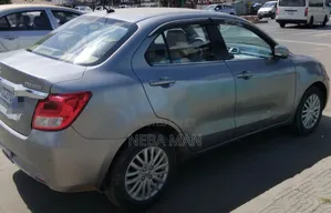 Suzuki Dzire 2022 Silver