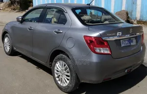 Suzuki Dzire 2022 Silver
