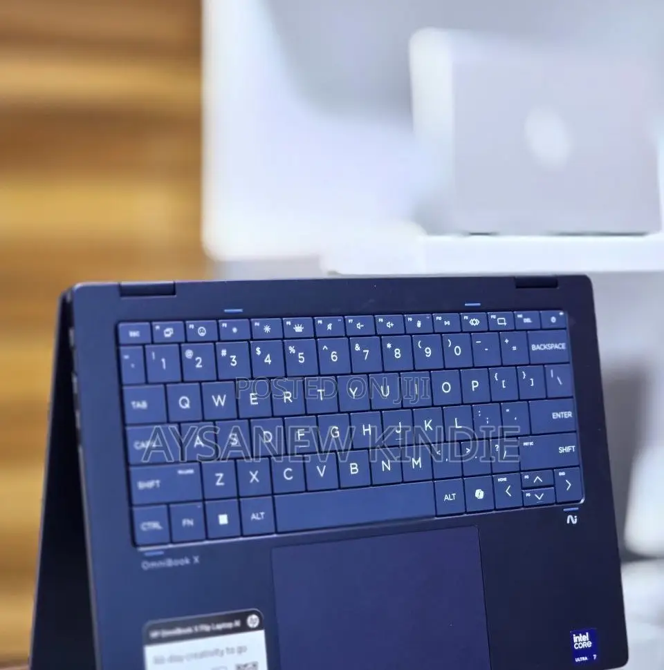 New Laptop HP OmniBook X Flip 14" 16GB Intel Core Ultra 7 SSD 1T