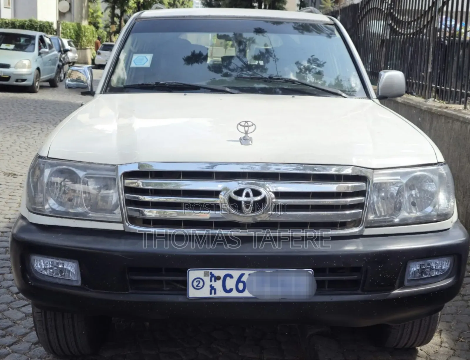 Toyota Land Cruiser 2006 White