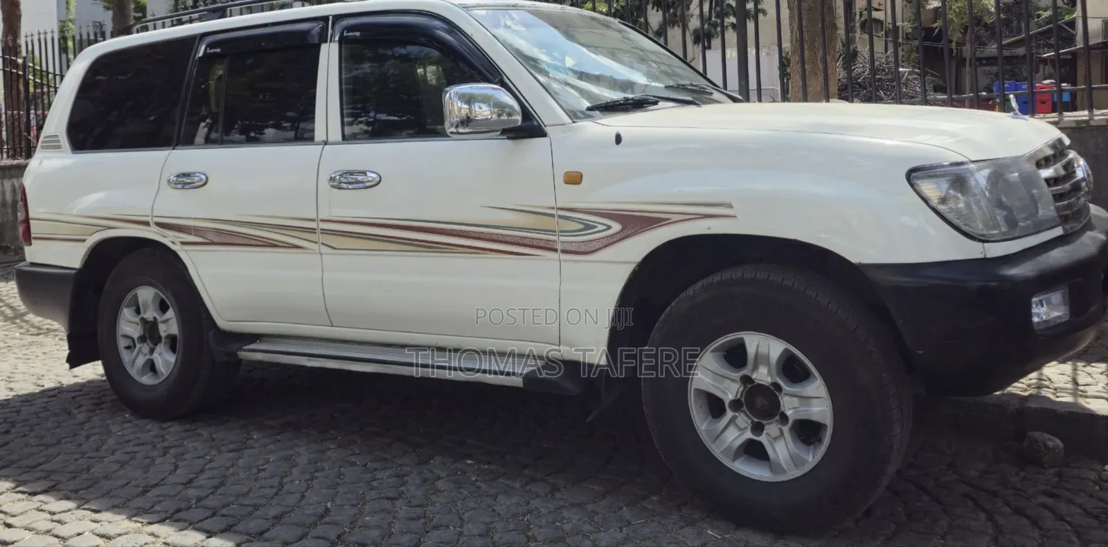 Toyota Land Cruiser 2006 White