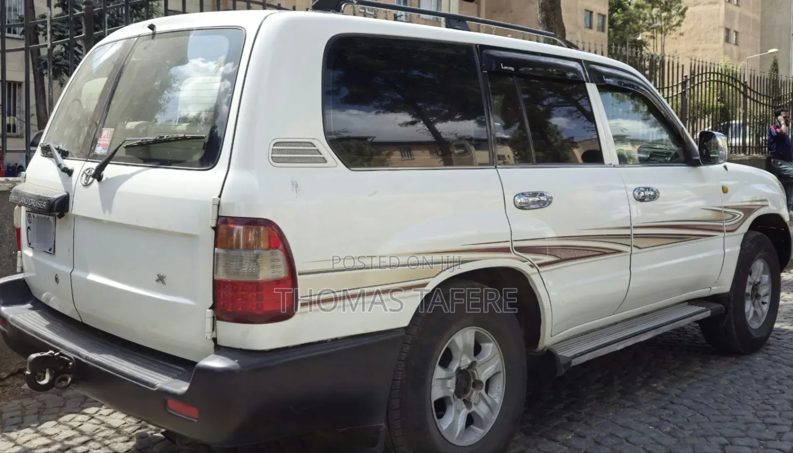 Toyota Land Cruiser 2006 White