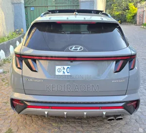 Hyundai Tucson 2022 Gray