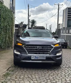 Photo - Hyundai Tucson 2020 Gray