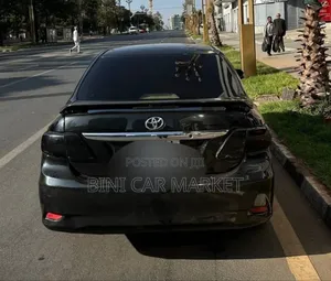 Toyota Corolla 2012 Black