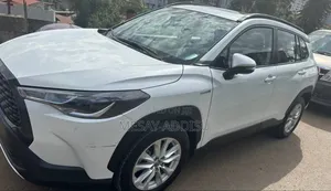 Toyota Corolla Cross 2024 White