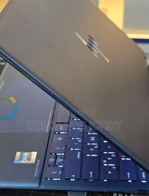 New Laptop HP Spectre X360 16GB Intel Core i7 SSD 1T