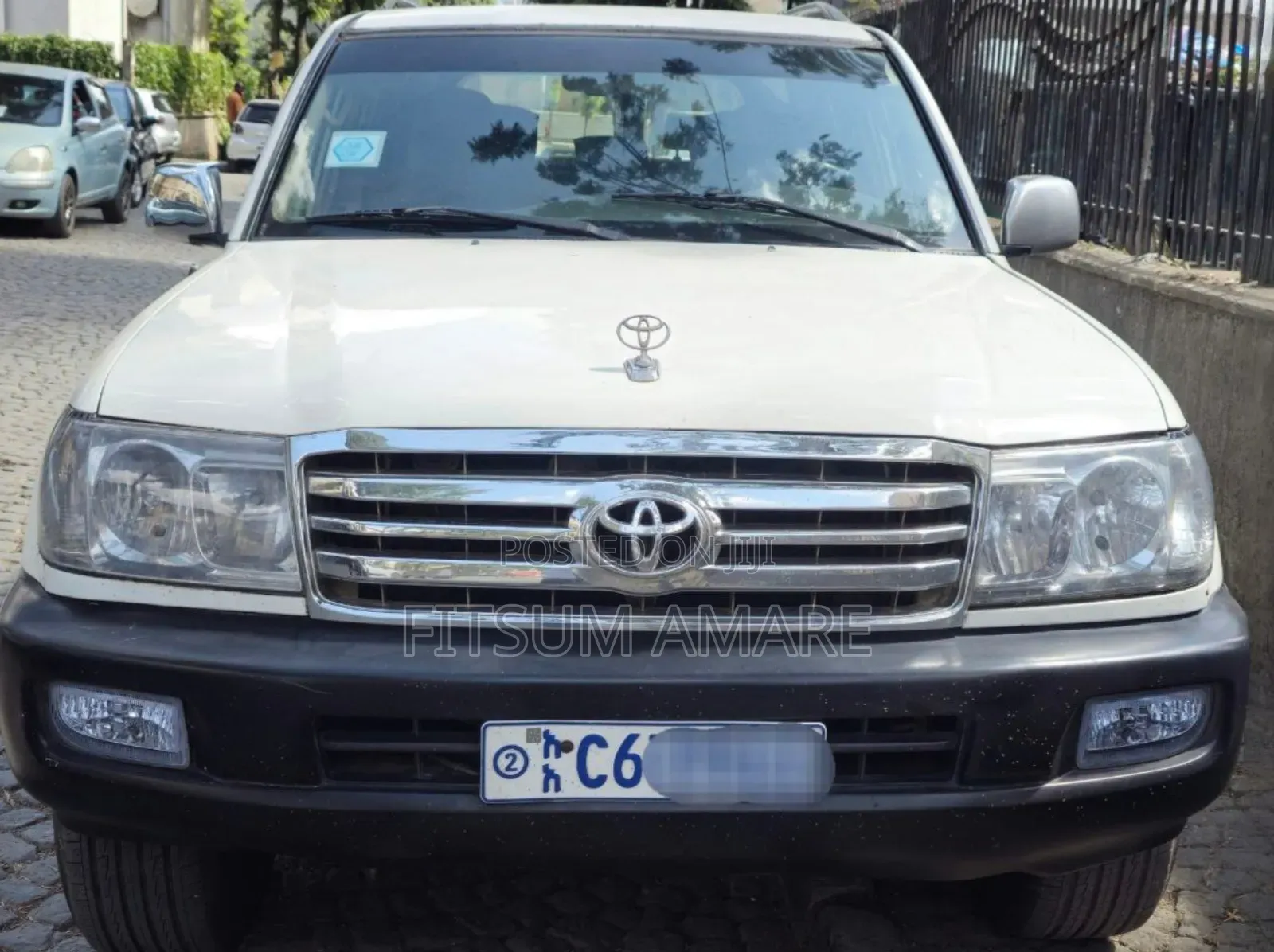 Toyota Land Cruiser 2006 White