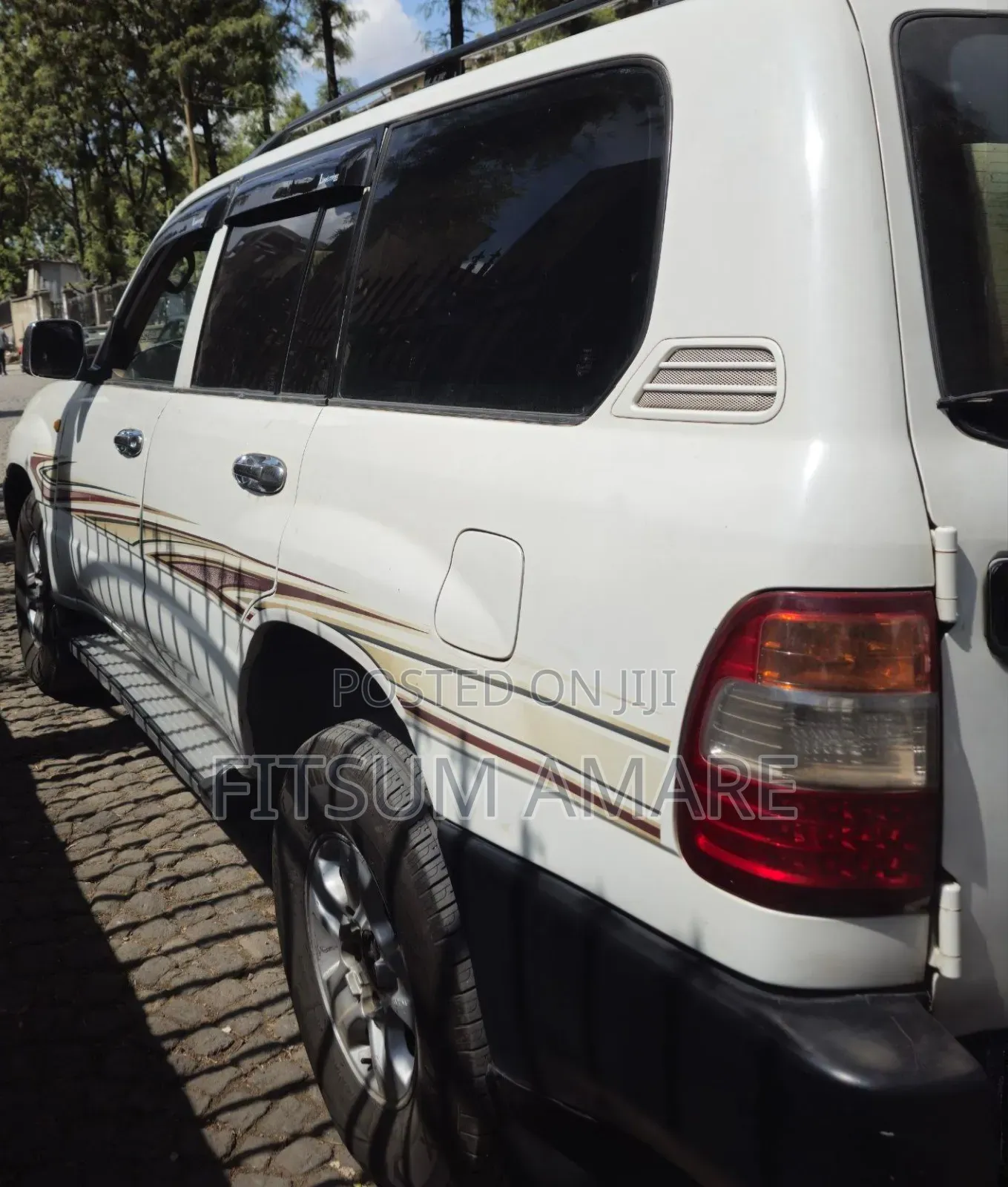Toyota Land Cruiser 2006 White