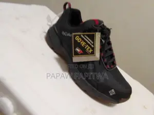 Photo - Columbia Waterproof Low Master Quality Shoes