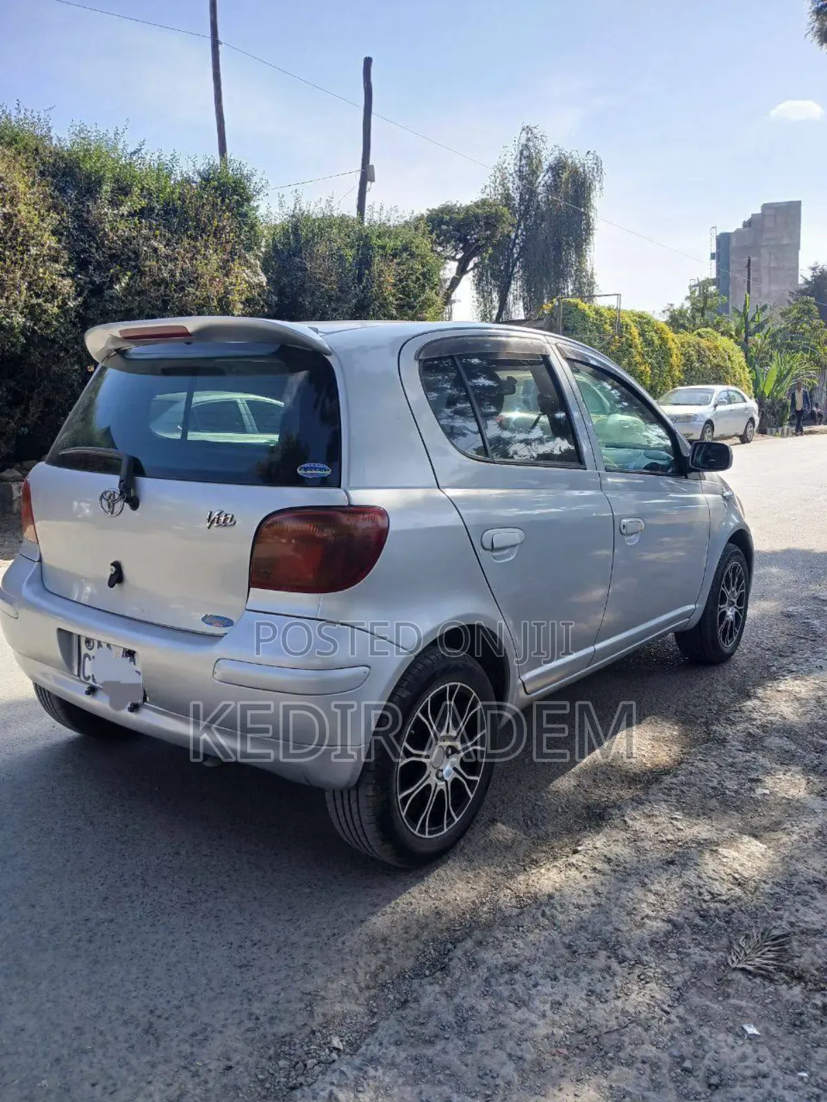 Toyota Vitz 2003 Silver