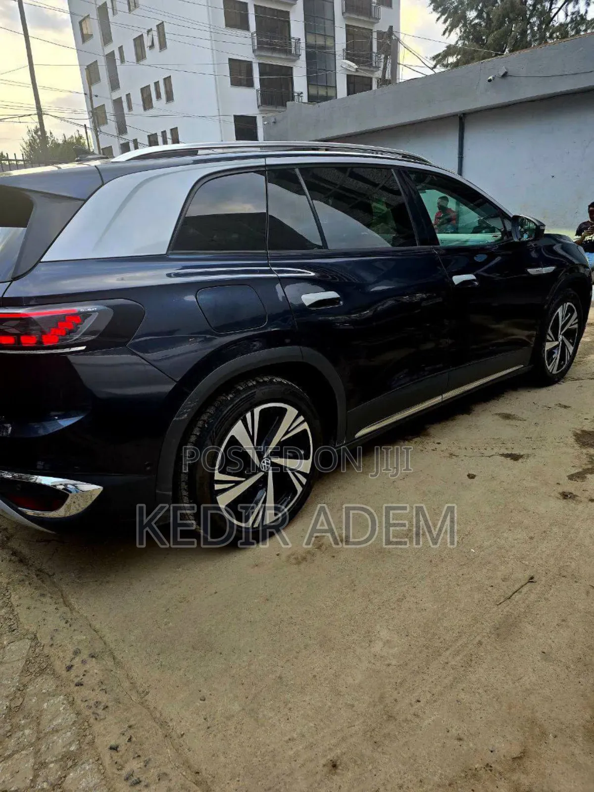 Volkswagen ID.6 2022 Matt Black