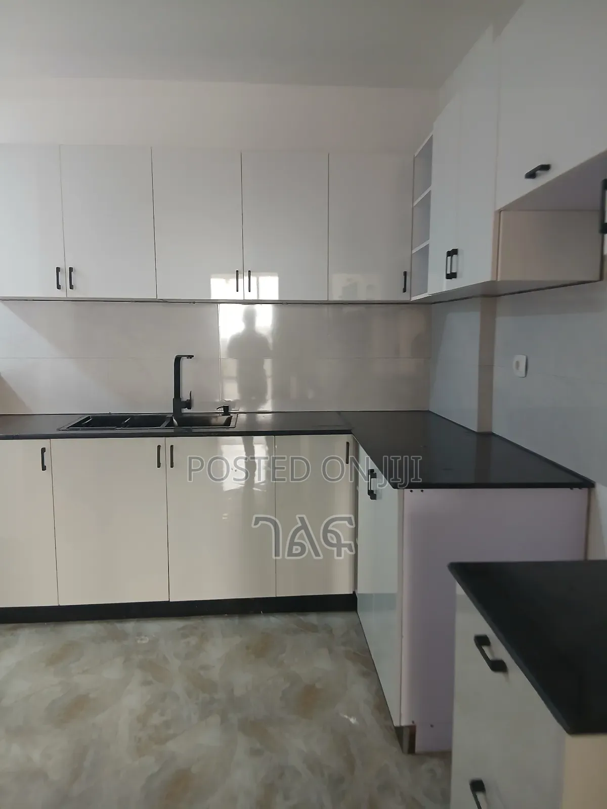 2bdrm Apartment in የሚሽጥ አፓርትመንት ቦሌ 24, Bole for sale