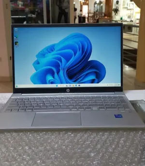 New Laptop HP 14-Dq1088wm 16GB Intel Core I7 SSD 512GB