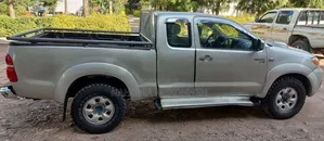 Toyota Hilux 2008 Silver